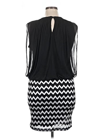 Chelsea Suite Cocktail Dress (view 2)