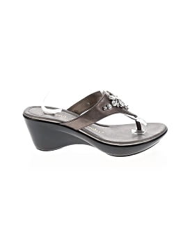 Alena Akhmadullina Wedges