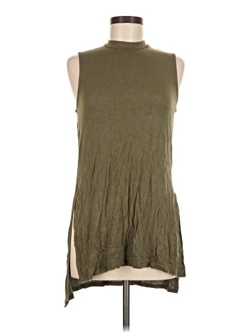 Daisy Fuentes Sleeveless T-Shirt (view 1)