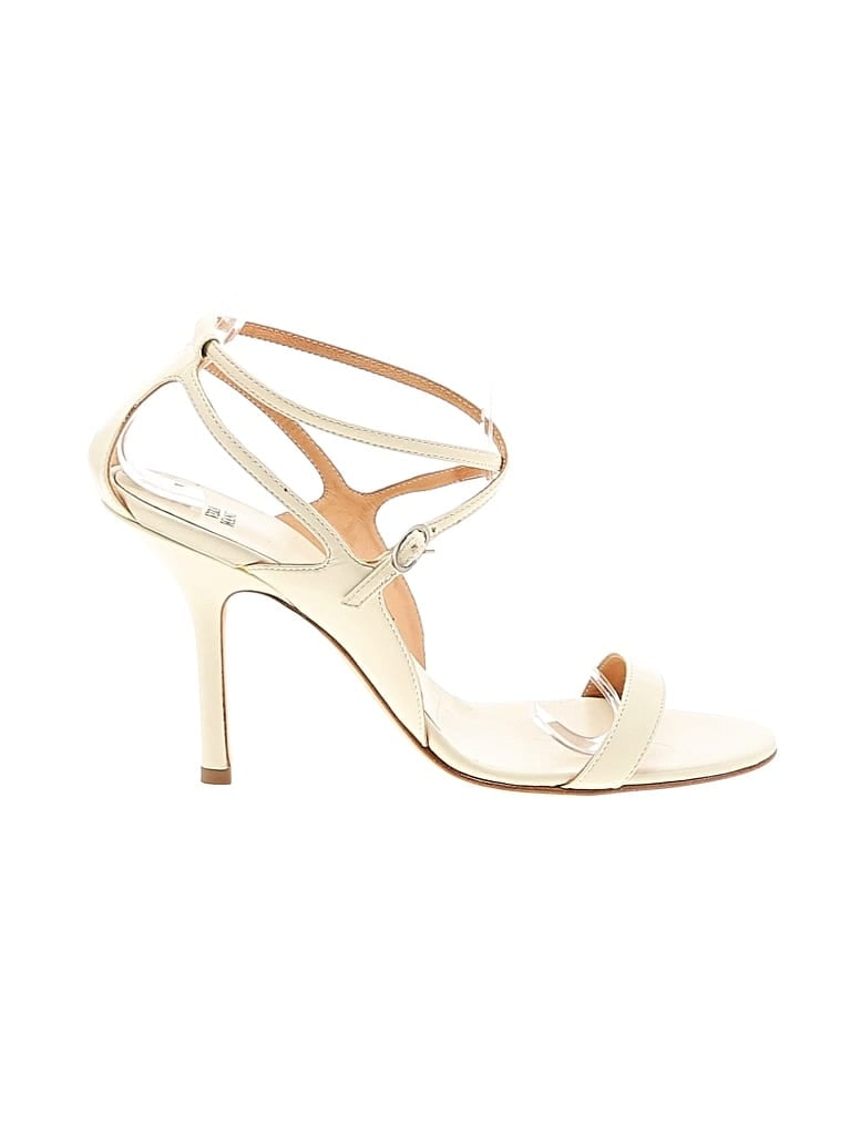 Pre-owned Vera Wang Sandals In White