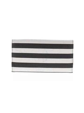 Kut from the Kloth Wallet (view 2)