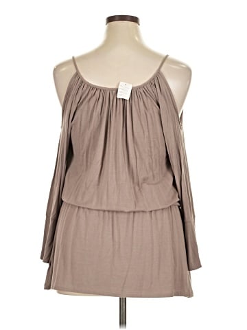 Veronica M. Casual Dress (view 2)