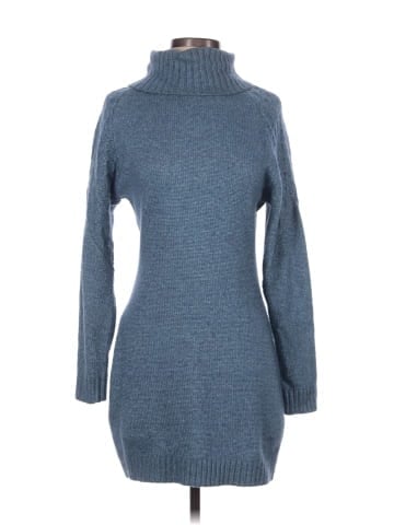 Versona Casual Dress (view 1)