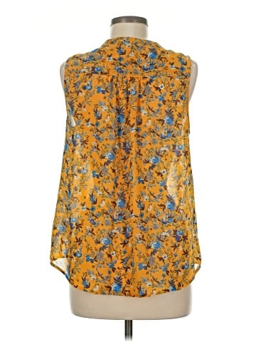 Fun2Fun Sleeveless Blouse (view 2)