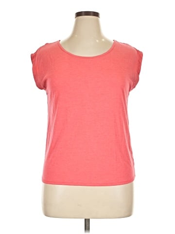 Moret Ultra Sleeveless T-Shirt (view 1)