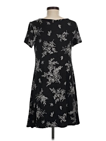 Old Navy Casual Dress (view 2)