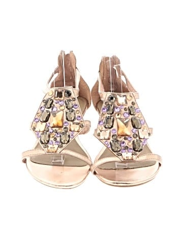 Unbranded Wedges (view 2)