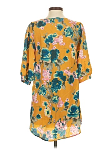 Everly 3/4 Sleeve Blouse (view 2)