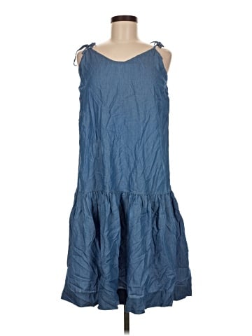 Crimson & Clover Casual Dress (view 1)