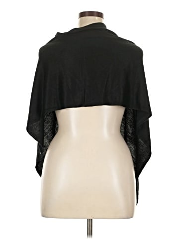 Simply Noelle Poncho (view 2)