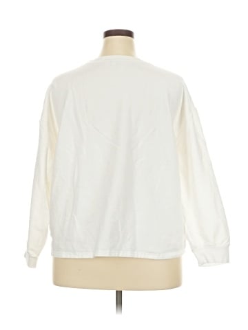 DB Studio Sweatshirt (view 2)