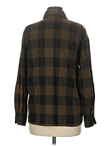 Newport News Long Sleeve Button-Down Shirt (view 2)