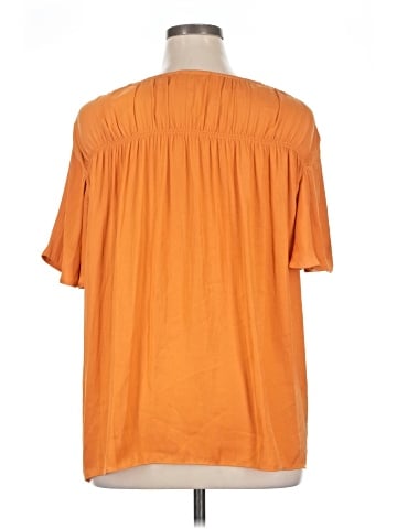 T Tahari Short Sleeve Blouse (view 2)
