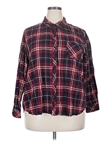 Well Worn 3/4 Sleeve Button-Down Shirt (view 1)