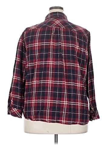 Well Worn 3/4 Sleeve Button-Down Shirt (view 2)