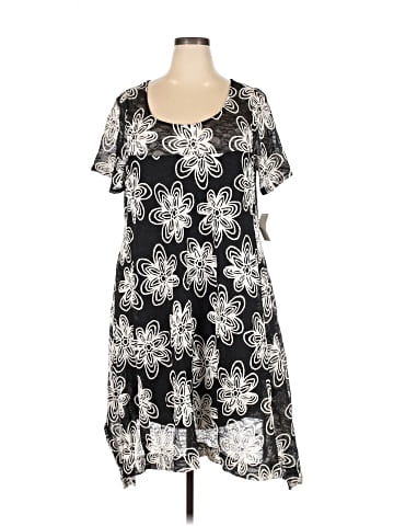 Signature by Robbie Bee Casual Dress (view 1)