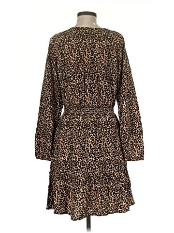 Old Navy Casual Dress (view 2)