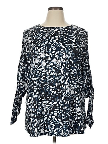Weekend Suzanne Betro 3/4 Sleeve T-Shirt (view 1)