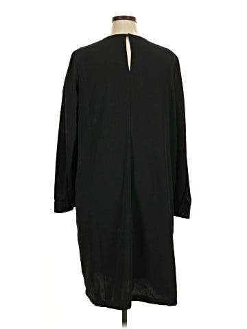 Old Navy Casual Dress (view 2)