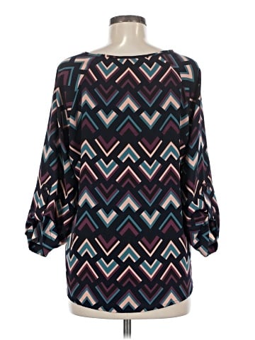 Le Lis 3/4 Sleeve Blouse (view 2)