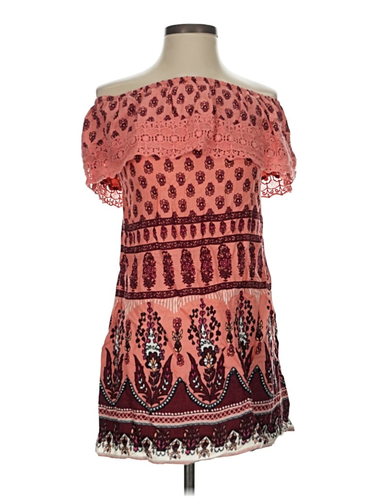 Pre-owned Hollister Cocktail Dress In Burgundy