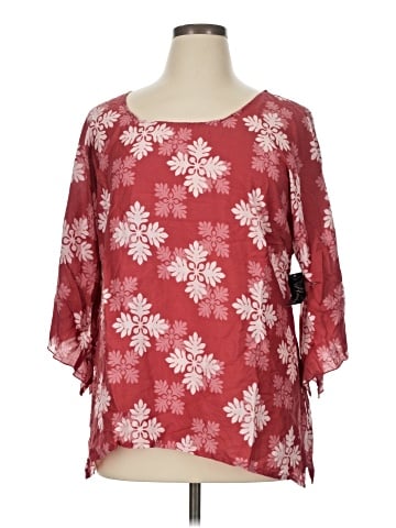 Parsley & Sage 3/4 Sleeve Blouse (view 1)