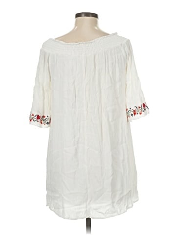 Black Swan 3/4 Sleeve Blouse (view 2)
