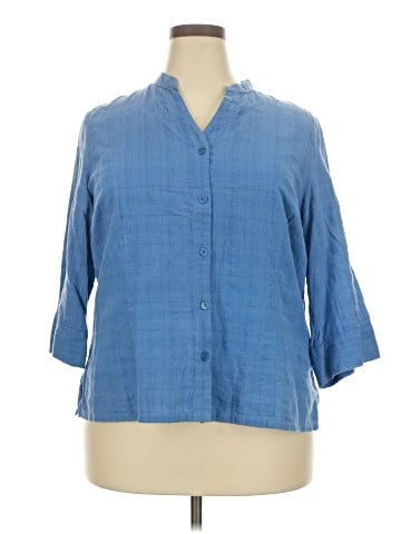 Soft by Avenue 3/4 Sleeve Button-Down Shirt (view 1)