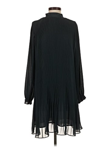 H&M Casual Dress (view 1)