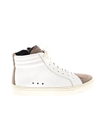 The Flexx Sneakers (view 1)
