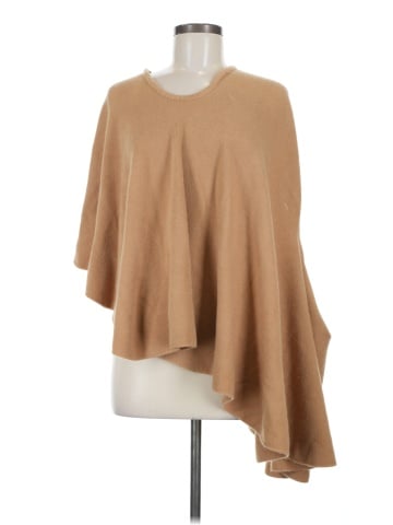 Look Poncho (view 1)