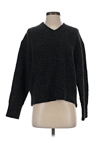 Uniqlo Pullover Sweater (view 1)