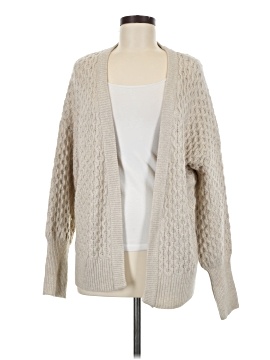 Universal Thread Kimono