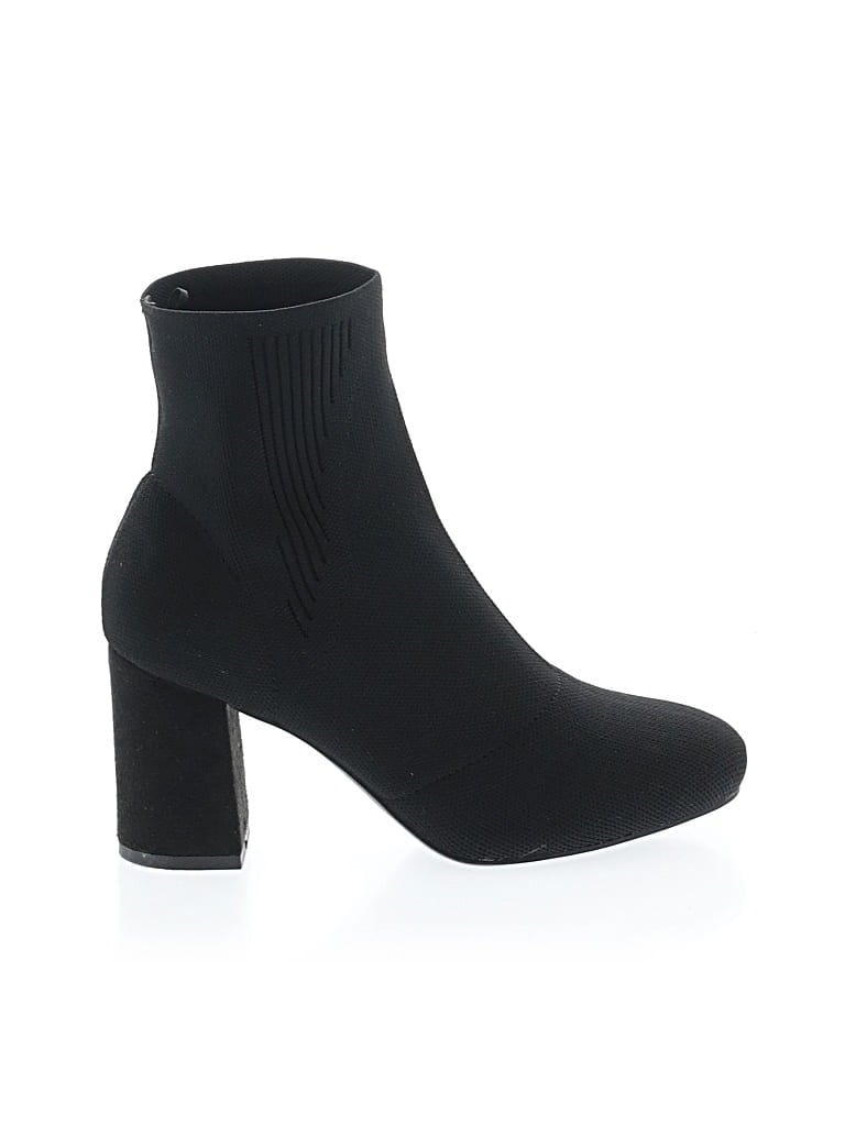 Pre-owned Mia Ankle Boots In Black