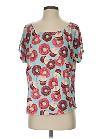 Hello Kitty Short Sleeve T-Shirt (view 2)