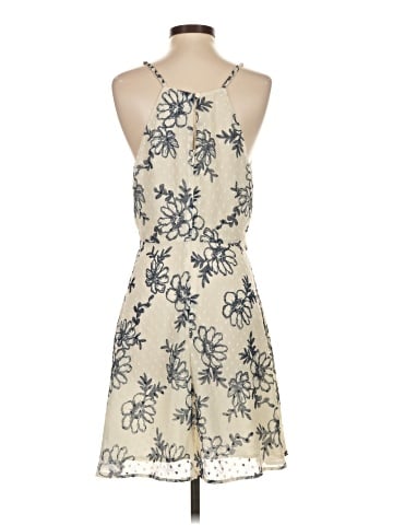 19 Cooper Casual Dress (view 2)