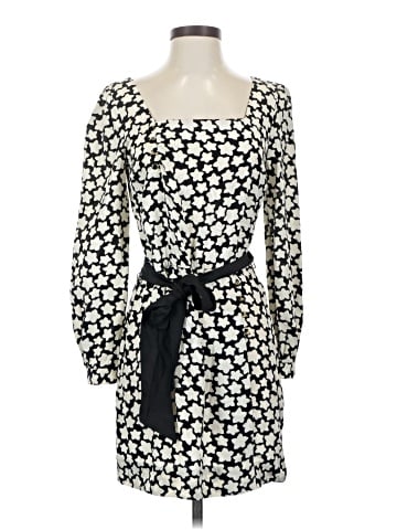 Leifsdottir Casual Dress (view 1)