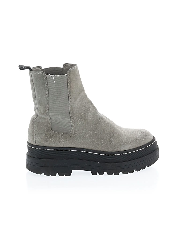 Pre-owned Marc Fisher Ltd Boots In Gray