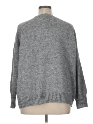Old Navy Pullover Sweater (view 2)