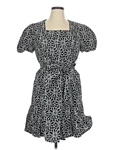 Ronni Nicole Casual Dress (view 1)