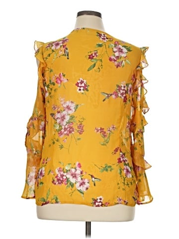 impulsive 3/4 Sleeve Blouse (view 2)