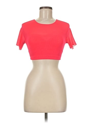 Yitty Short Sleeve T-Shirt (view 1)