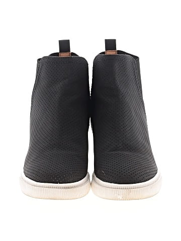 DV by Dolce Vita Sneakers (view 2)