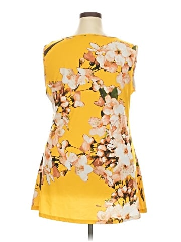 Lily by Firmiana Casual Dress (view 2)