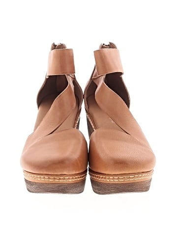 Antelope Heels (view 2)
