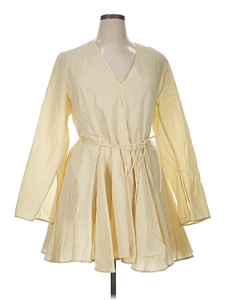 Pre-owned H&m Casual Dress In Yellow