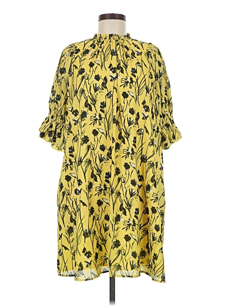 Pre-owned Who What Wear Casual Dress In Yellow