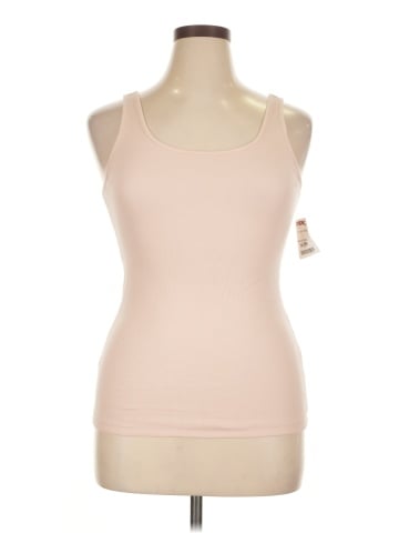 Hot Kiss Sleeveless Top (view 1)