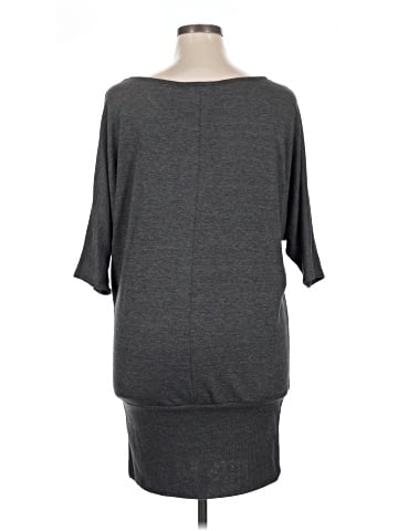 Delirious Short Sleeve Top (view 2)