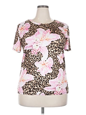 Free Kisses Short Sleeve Top (view 1)